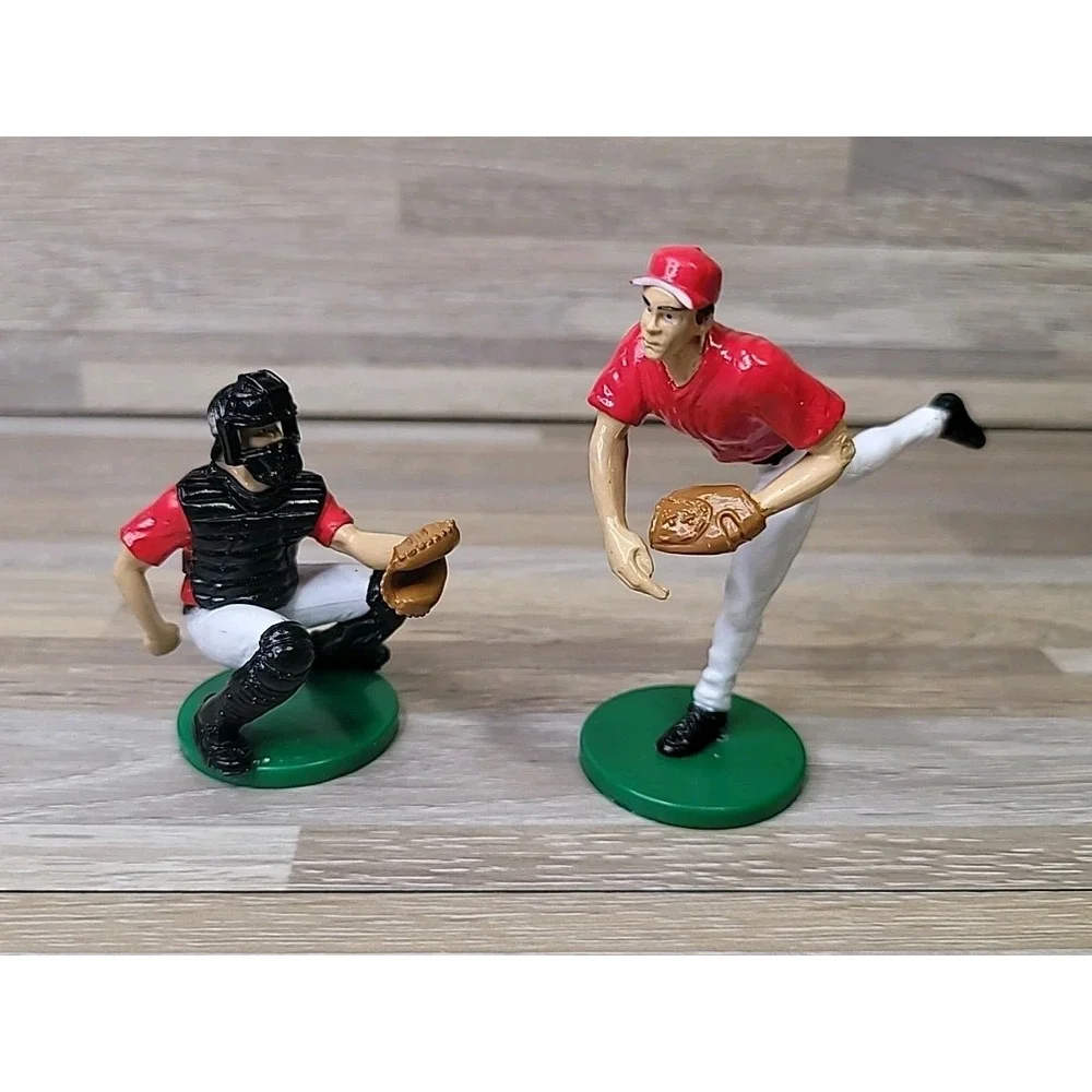 Vintage Bakery Crafts Plastic‎ Cake Toppers Baseball & Basketball